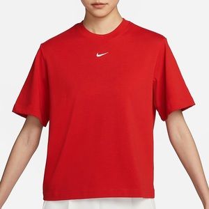 Nike Cropped Boxy Tee